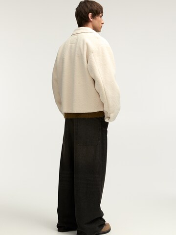 Veste mi-saison Pull&Bear en blanc