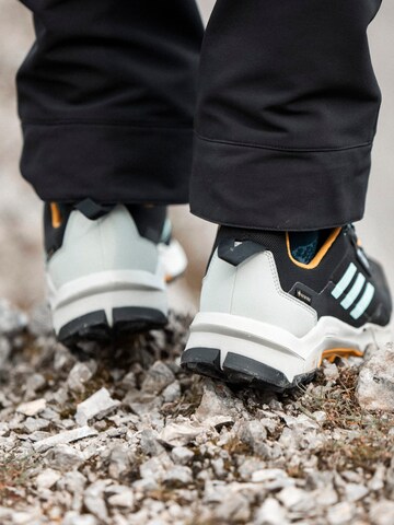 ADIDAS TERREX Lave sko 'Ax4' i svart