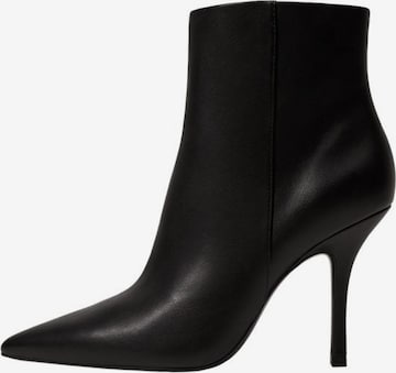 MANGO Ankle Boots 'Aut' in Black: front