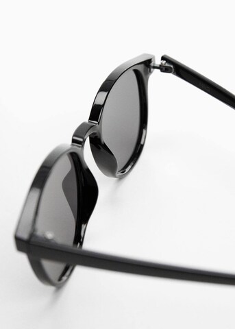 MANGO MAN Sunglasses 'Porter' in Black