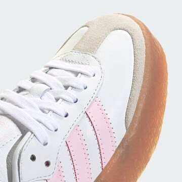 ADIDAS ORIGINALS - Sapatilhas 'Samba' em branco
