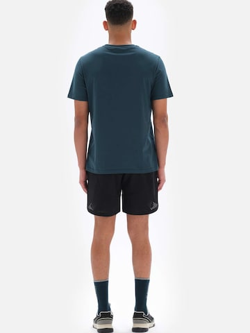 regular Pantaloni di Dagi in nero