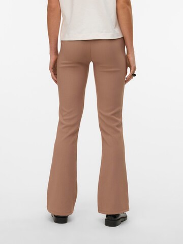 VERO MODA Bootcut Hose 'Josie' in Grau