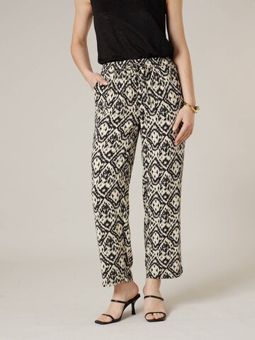 Coupe slim Pantalon Deeluxe en noir