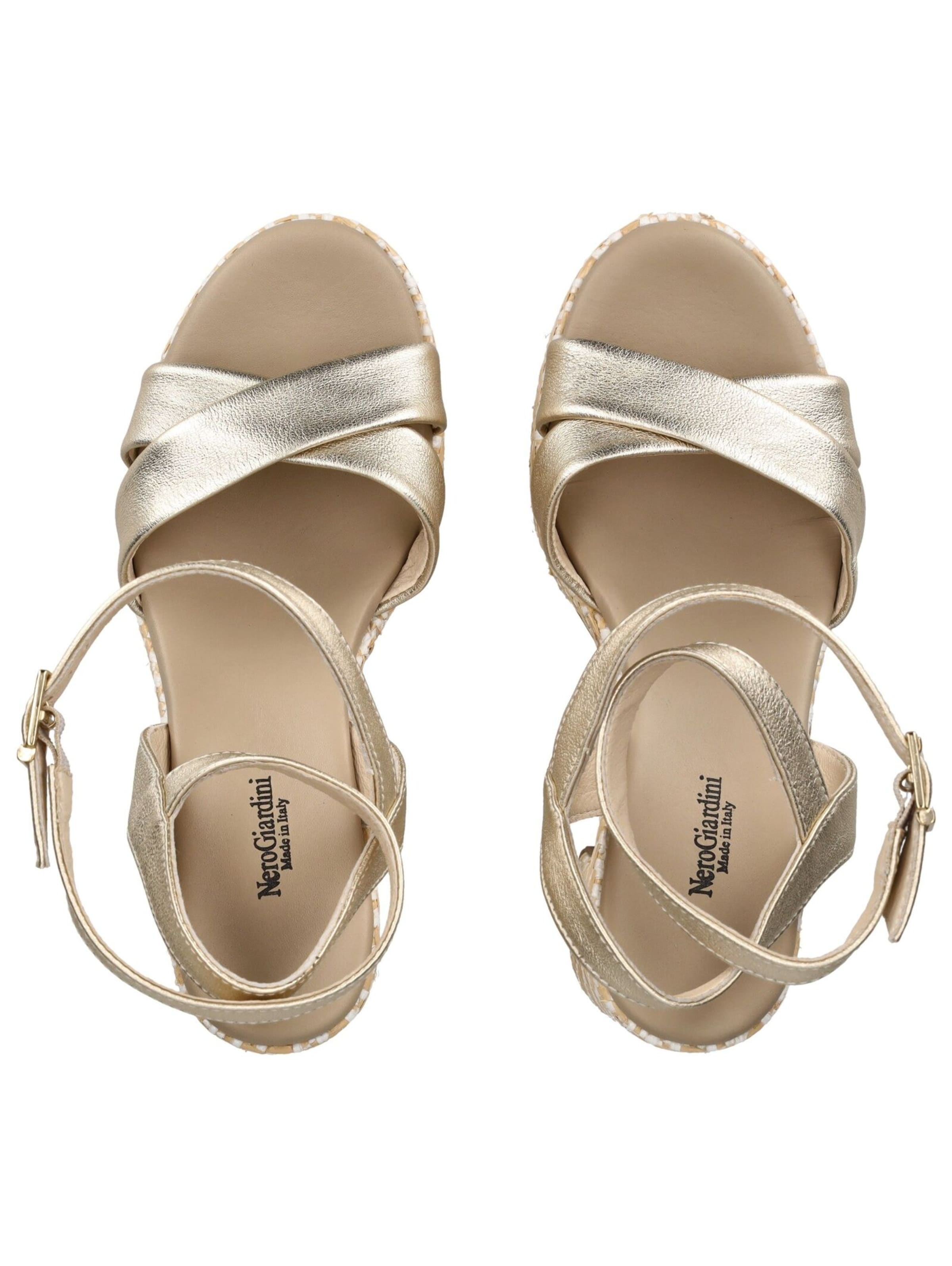 Sandalo di Nero Giardini in oro