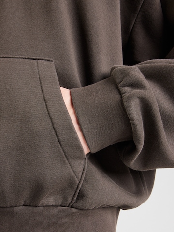 WEEKDAY Sweatshirt i brun