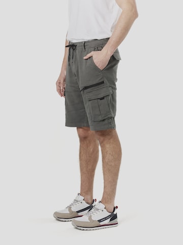 Loosefit Pantalon cargo KOROSHI en vert