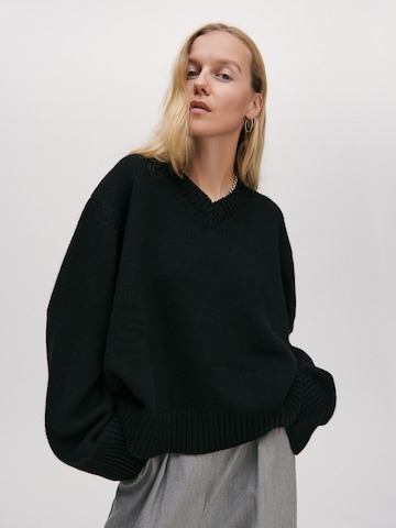 ABOUT YOU x Marie von Behrens Sweater 'Franka' in Black: front