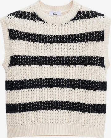I AM Sweater in Beige: front