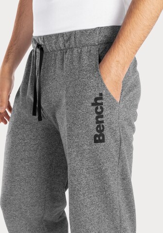 Pantalon de pyjama BENCH en gris