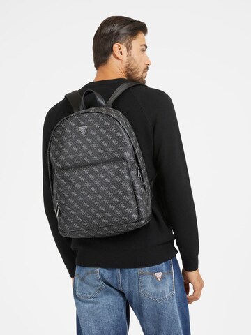 GUESS Rucksack 'Vezzola' in Schwarz