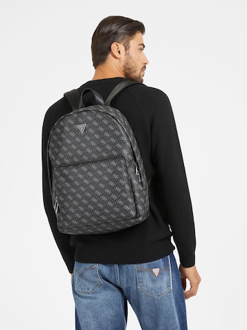 GUESS Rucksack 'Vezzola' in Schwarz