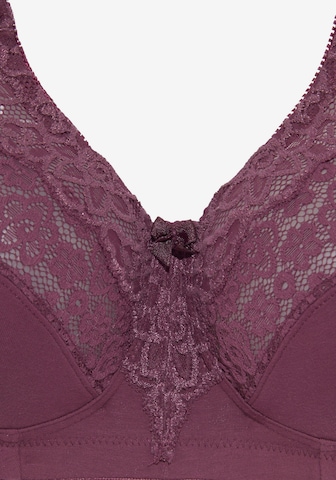 PETITE FLEUR T-shirt Bra in Red