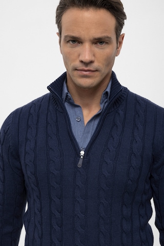 Felix Hardy Sweater in Blue