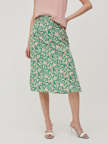 VILA Skirt 'EASY' in Green: front