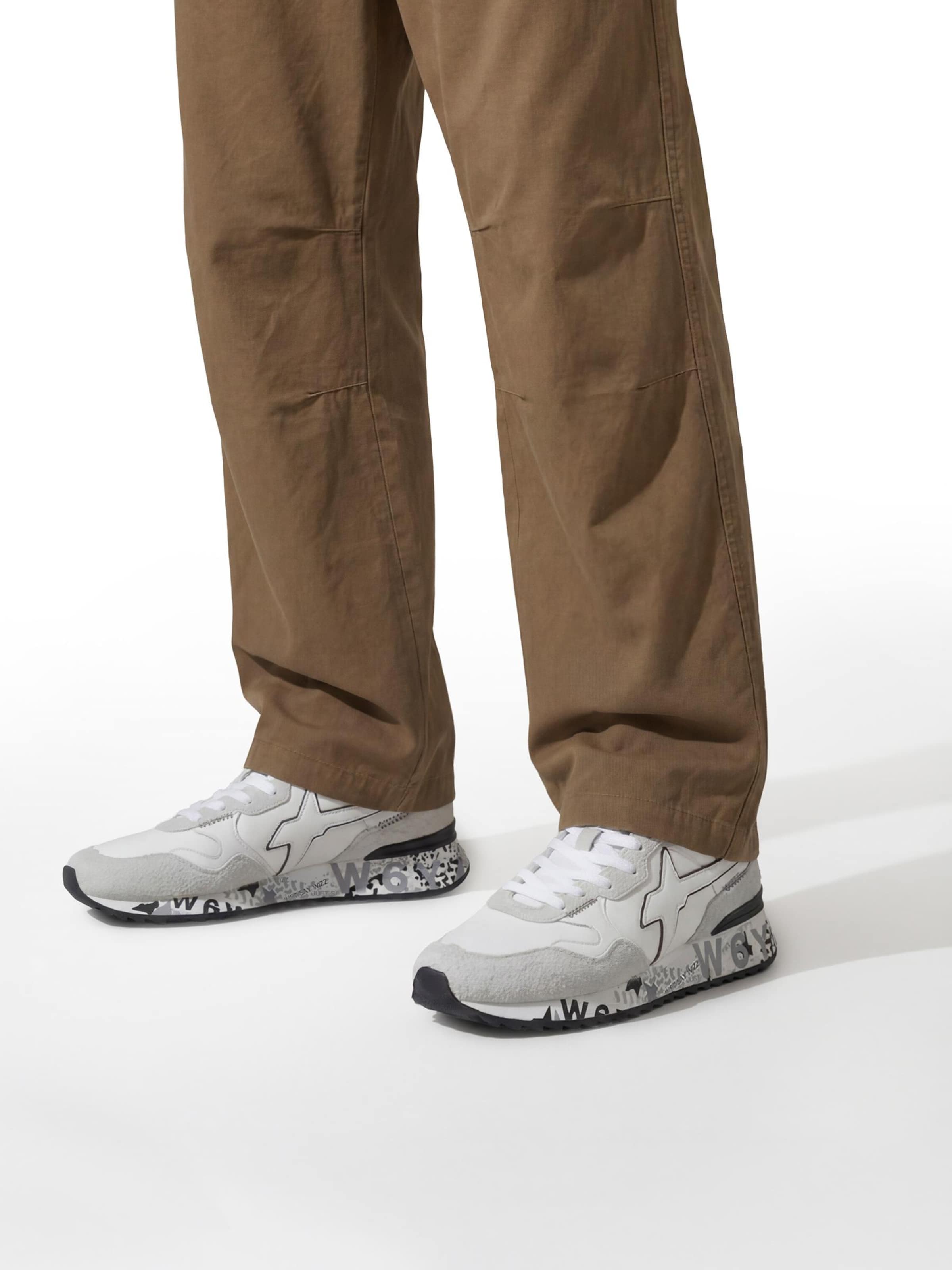 W6YZ Platform trainers 'YAK-M.' in White: front