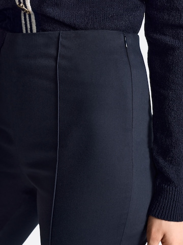 Rich & Royal Szabványos Élére vasalt nadrágok - kék