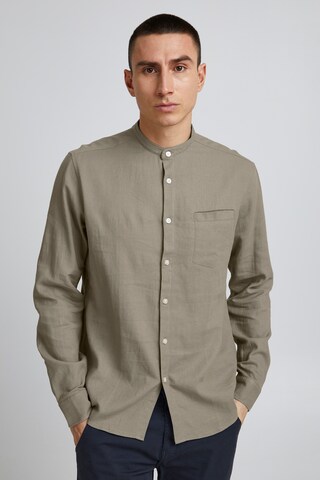11 Project Regular fit Button Up Shirt 'Chuko' in Green: front