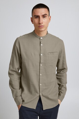 Coupe regular Chemise 'Chuko' 11 Project en vert : devant