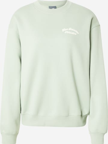 new balance Sweatshirt 'Heritage' in Grün: Vorderseite