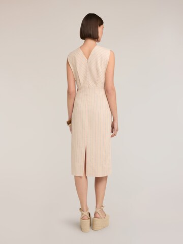 Robe MOTIVI en beige