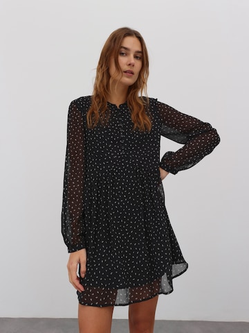 Robe-chemise 'Jenni' EDITED en noir : devant