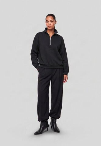 Urban Classics Sweatshirt in Zwart: voorkant