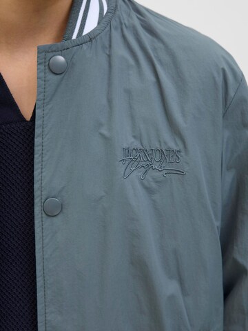 Jack & Jones Junior Between-season jacket in Grey