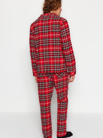 Pigiama lungo di Trendyol in rosso
