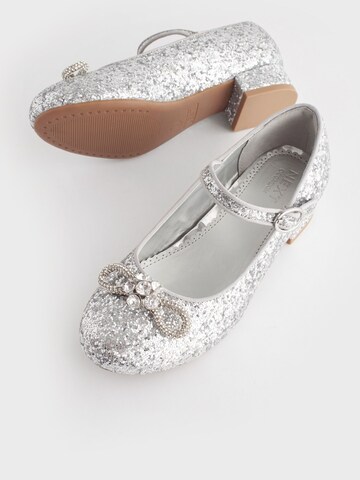 Next Flats in Silver