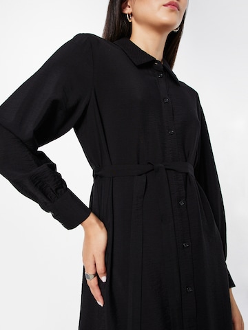 Robe-chemise 'Pepper' VERO MODA en noir