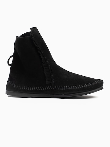 Bottines 'Two Button' Minnetonka en noir