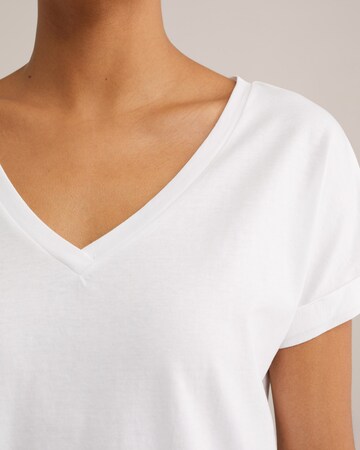 T-shirt WE Fashion en blanc