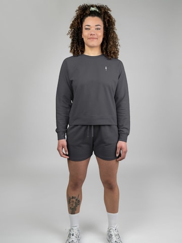 NIKIN Loosefit Broek in Grijs