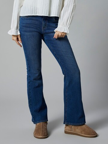 Bootcut Jean NAME IT en bleu : devant