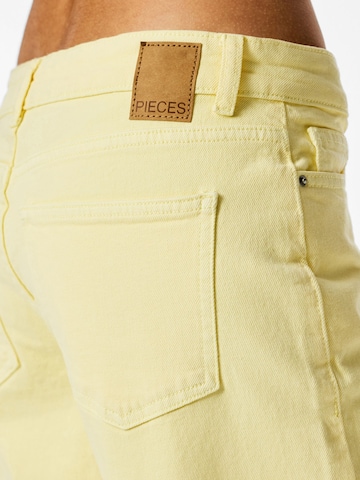 PIECES regular Jeans 'PCSelma LW' i beige