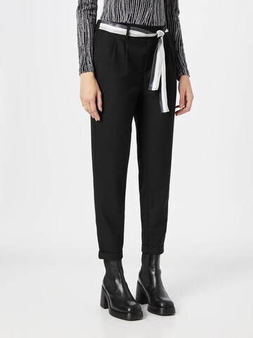 regular Pantaloni con pieghe 'RITA' di ONLY in nero: frontale