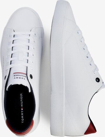 TOMMY HILFIGER Sneakers laag 'HARLEM CORE' in Wit