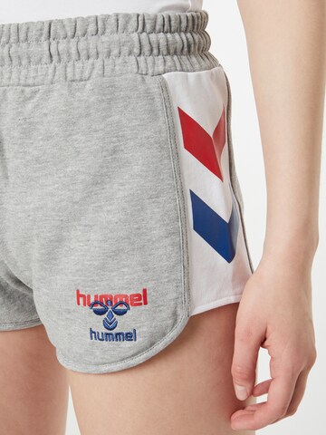 Hummel Regular Sportshorts 'Durban' in Grau