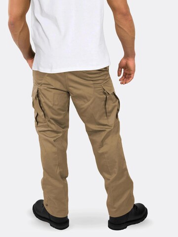 Regular Pantalon outdoor 'Trooper' normani en vert