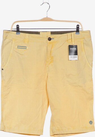 GIN TONIC Shorts in 38 in Yellow: front