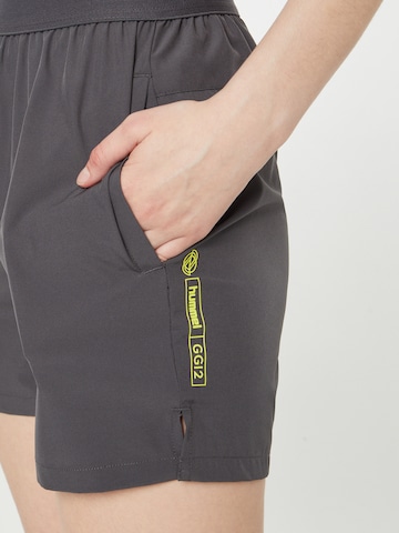 Hummel Regular Workout Pants in Grey