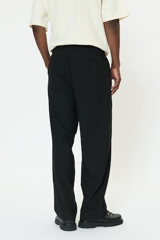 Loosefit Pantalon à pince 'MAChino' Matinique en noir