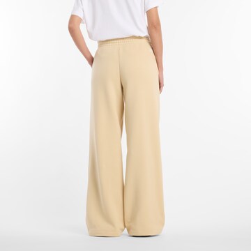 new balance Wide leg Pants in Beige