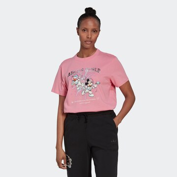ADIDAS ORIGINALS T-shirt 'Disney Graphic' i rosa: framsida