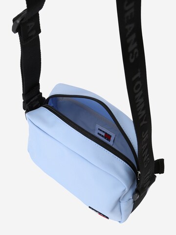 Tommy Jeans - Bolso de hombro 'Essential Daily' en azul