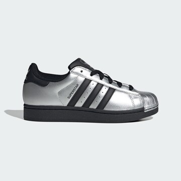 Baskets basses 'Superstar II' ADIDAS ORIGINALS en argent