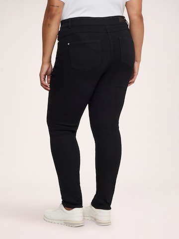 Skinny Jean Fiorella Rubino en noir