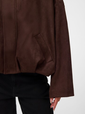 Veste mi-saison 'VMHazel' VERO MODA en marron