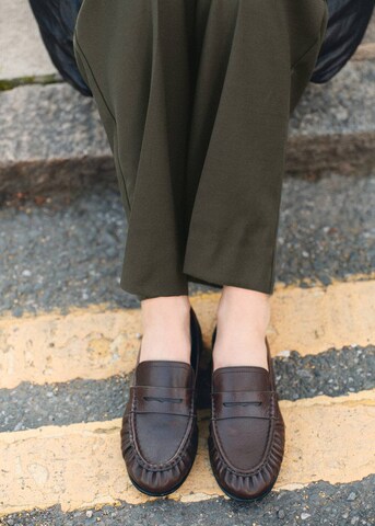 MANGO Moccasins in Brown